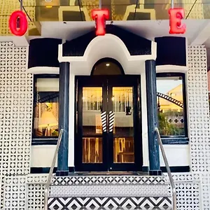 Itsy Banana Boutique Hotel