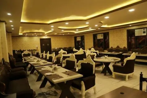 ***  Benaras Kothi Hotel Varanasi India